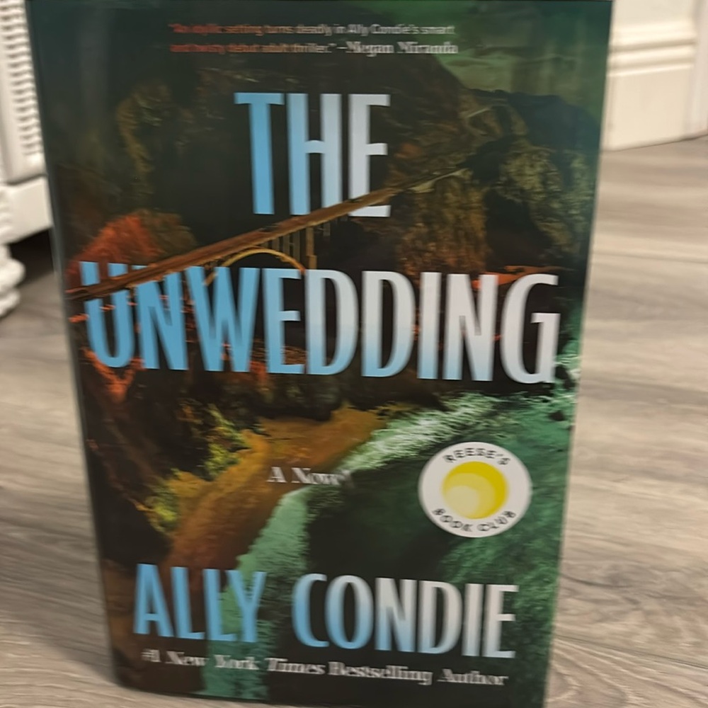 Hard cover-Ally Conde